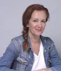 Delphine HUGUES Delphine HUGUES